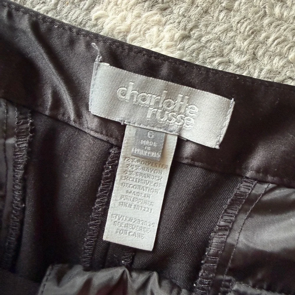 2000s Y2K Charlotte Russe Black Satin Trim Mini Shorts - Picture 2 of 5